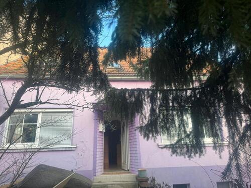 Foto - Einfamilienhaus in Göttelborn - 148.880,00&nbsp;EUR Kaufpreis, ca.&nbsp; 100,00&nbsp;m&sup2;