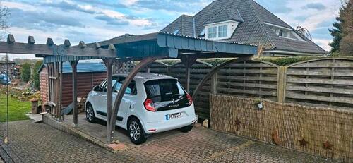 Foto - Carport mit Rundbogen und Schindelblende