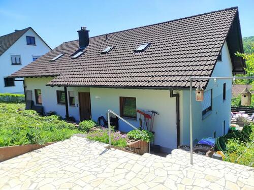 Foto - 3,5-Zimmer-Eigentumswohnung mit zwei Balkonen, Garage und Garten