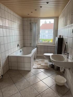 Foto - Helle 4-ZKB-Wohnung, ca. 110 m², in Kassel-Wolfsanger