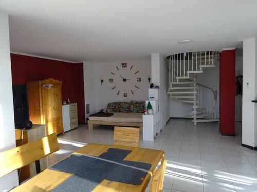 Foto - Helle Maisonettewohnung - 1.300,00&nbsp;EUR Kaltmiete, ca.&nbsp; 151,00&nbsp;m&sup2;