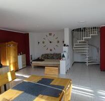 Helle Maisonettewohnung - 1.300,00&nbsp;EUR Kaltmiete, ca.&nbsp; 151,00&nbsp;m&sup2; in Gräfenberg (PLZ: 91322)