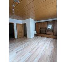 Helle Renovierte 3 Zimmer Wohnung 80 m² in 73111 Lauterstein