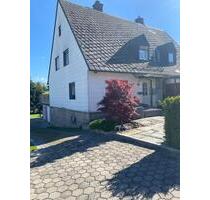 Schöne Doppelhaushälfte mit großem Grundstück - Kirchenlamitz Hohenbuch