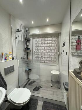 Foto - Tolle 3,5 Zimmer EG-Wohnung mit Garage & Gartennutzung