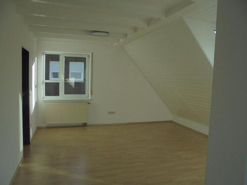 Foto - 2.5 Zimmer Dachgeschoßwohnung zur Miete in Schwaigern