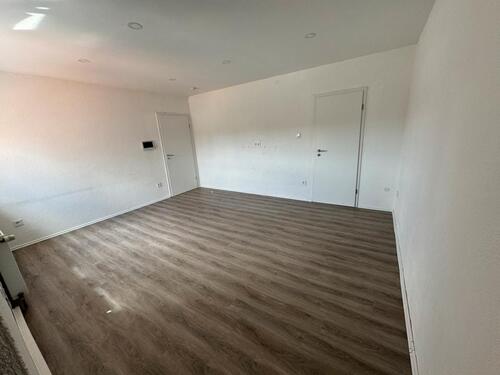 Foto - Helle 3-Zimmer-Wohnung 60 m² in 2-Familienhaus zu vermieten