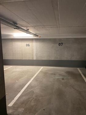 Foto - Tiefgaragen-Stellplatz Parkstadt Schwabing ZU VERMIETEN