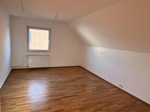 Foto - 3.5 Zimmer Dachgeschoßwohnung zur Miete in Voerde (Niederrhein)