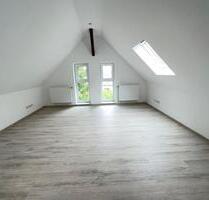 Hübsche Dachgeschoss 1 ZKB - Lahntal