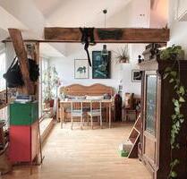 Großes Zimmer in heller Dachgeschosswohnung - Berlin Friedrichshain-Kreuzberg