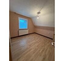 Helle, großzügige Wohnung mit Balkon in ruhiger Lage - Enkenbach-Alsenborn