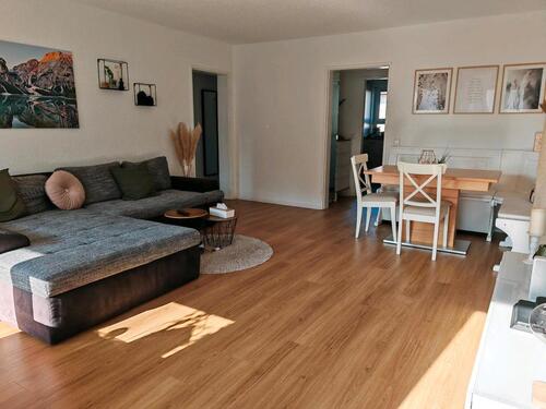 Foto - 3 Zimmer ETW Wohnung in Nollingen mit Balkon und 2 Stellplätzen