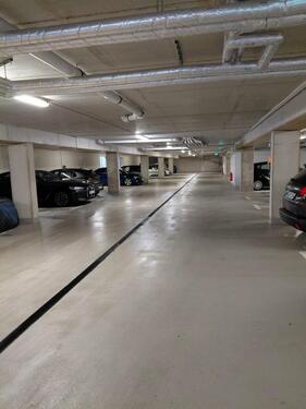 Foto - Tiefgaragenstellplatz in Obernburg am Main zu vermieten!