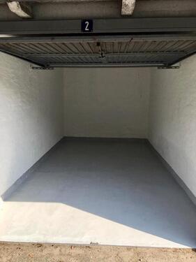 Foto - Garage in zentraler Lage ggü. Schön Klink zu vermieten