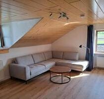 Helle schöne 2,5 Zimmer Wohnung zu vermieten - Burgkirchen an der Alz