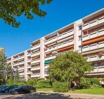 3-Zimmer-Wohnung mit Balkon im 1.Obergeschoß! - Dresden Prohlis