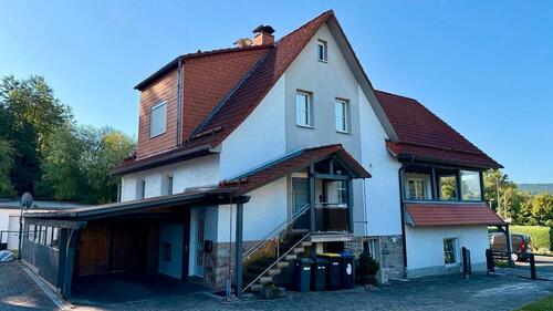 Foto - Einfamilienhaus mit Gewerbeeinheit in Fürstenhagen