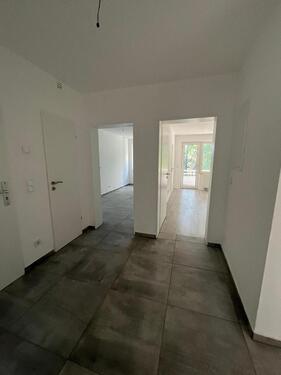 Foto - sanierte 3- Zimmer-Wohnung mit Balkon !