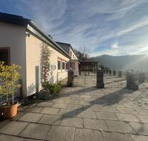 Aussichtslage über Deggingen – Gastronomie & Wohnen mit Weitblick