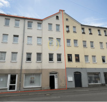 Wohn- und Geschäftshaus mit 265 m² Wohnfläche + über 10% Rendite - Wilkau-Haßlau