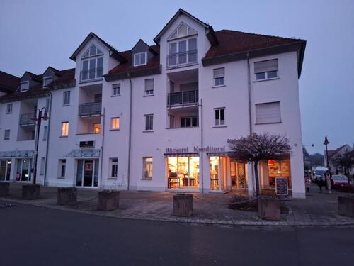 Foto - 2-Zimmerwohnung 65m² + TG in BiberachWarthausen KM 750€