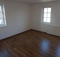 3 zimmer wohnung - 320,00&nbsp;EUR Kaltmiete, ca.&nbsp; 81,00&nbsp;m&sup2; in Vogtei (PLZ: 99986)