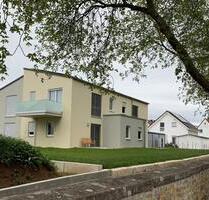 Helle 2,5 Zi-Whg. im OG mit Süd-West-Balkon, Effizienzhaus 40 - Wassertrüdingen