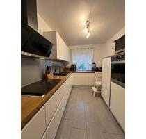ETW: Modernisierte 4-Zimmer Wohnung 98m2 mit EBK - Isernhagen
