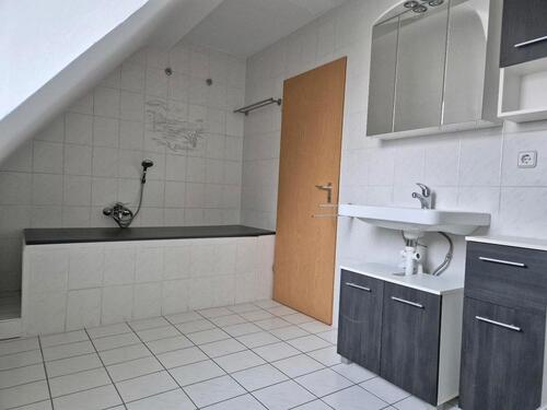 Foto - Mehrfamilienhaus, Wohnhaus in Elfershausen zum Kaufen