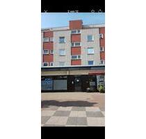 Barrierefreie 2-Zimmer-Wohnung mit Bk & EbK direkt am Trapez - Bottrop