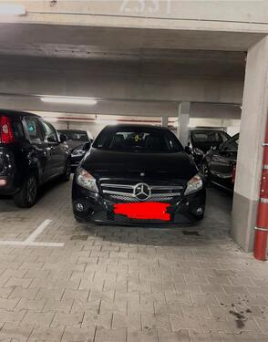 Foto - Tiefgaragenplatz - 80,00&nbsp;EUR Miete,