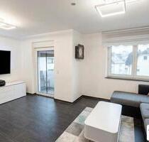 Moderne kernsanierte 3,5 Zimmer-Wohnung mit Balkon & Stellplatz - Singen (Hohentwiel)