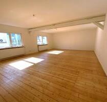 Neu sanierte 3-Zimmer-Wohnung in ruhigem Hinterhof - Frankfurt am Main Bergen-Enkheim