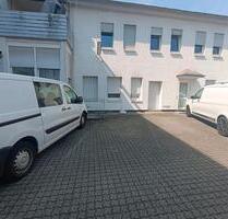 Privater Stellplatz im Hinterhof – Ab sofort - Neu-Isenburg
