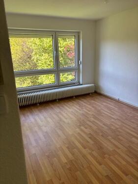 Foto - 3 Zimmer Wohnung, Küche, Bad, Parkplatz, Keller, Biden, renoviert