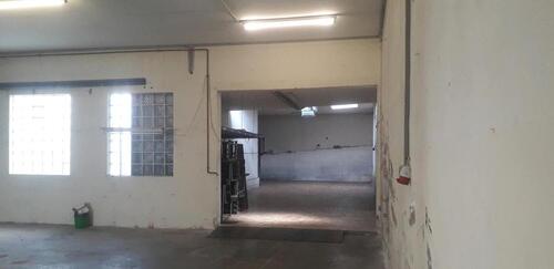 Foto - Lagerhalle ca. 180m2 - 900,00 EUR Kaltmiete, ca.  180,00 m²