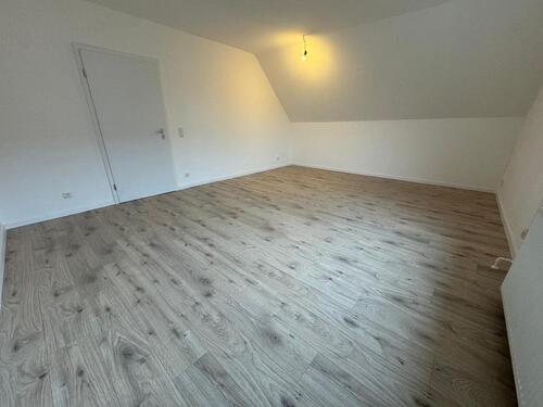 Foto - Renovierte 2 ZKB Wohnung mit Garten in zentraler Lage