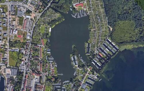Foto - Bootshaus Bootsschuppen auf Eigentumsland