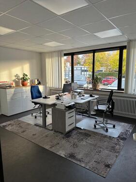 Foto - zwei wunderschöne Büroräume optional mit einem sehr großen Lager