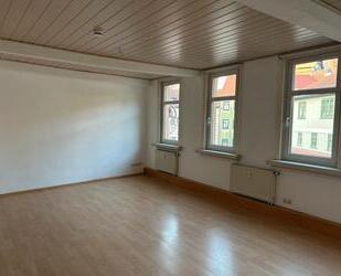 Zentral wohnen mit Altbaucharme – 5-Raum-Wohnung - Stadtroda