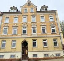 Preiswerte und helle 5-Zimmer-Wohnung mit LaminatbodenPVC, 2 Bädern und einfachen Küchenmöbeln - Waldheim