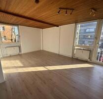 Attraktive, renovierte Wohnung in zentraler Lage - ab sofort - Duisburg Duisburg-Mitte