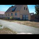 Foto - Ein freistehendes Einfamilienhaus