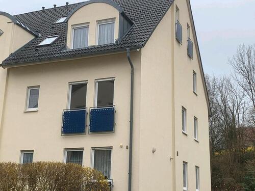 Foto - 3 Raum Wohnung Wohnküche Balkon Stellplatz ruhig grün