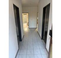 3 ZKB mit Terrasse - 410,00&nbsp;EUR Kaltmiete, ca.&nbsp; 75,00&nbsp;m&sup2; in Kalletal (PLZ: 32689)