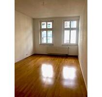 Schöne 2 Zimmerwohnung mit Parkett, Balkon , Wanne und Dusche in beliebter Lage! - Chemnitz Kapellenberg