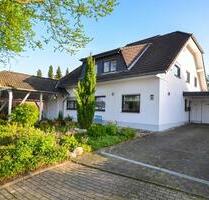 **Sankt Augustin-Niederpleis: Einziehen, Wohlfühlen, alles da! Familienhaus mit Garten und Pool!**