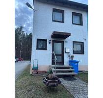 Reihenhaus zum Vermieten - 850,00 EUR Kaltmiete, in Schwarzenbach (PLZ: 92720)