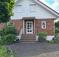 Schönes freistehendes EFH - 399.000,00 EUR Kaufpreis, in Reiskirchen (PLZ: 35447)